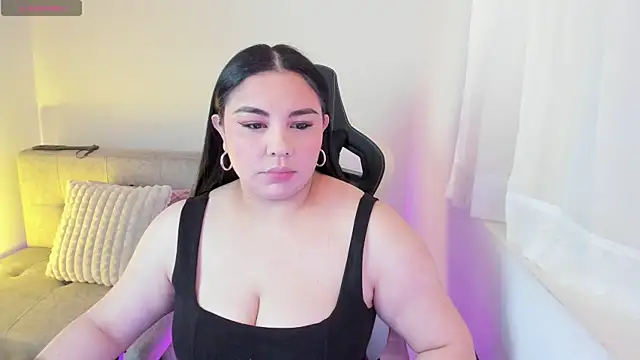 ambar-wells online show from July 11, 6:52 pm