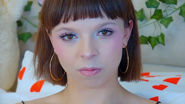 ElisabethDavis online show from April 29, 5:30 pm
