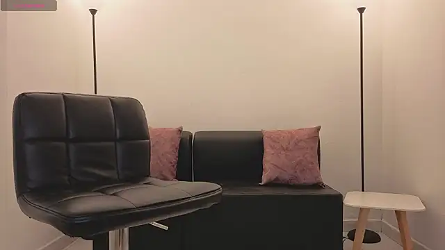 camiilaa1 online show from February 28, 2:44 am