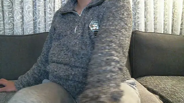 mysteriouscouple001 online show from May 3, 12:36 am