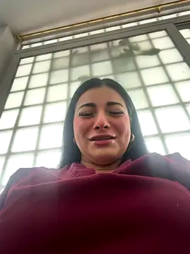 Natasha  Blue online show from December 15, 7:08 pm