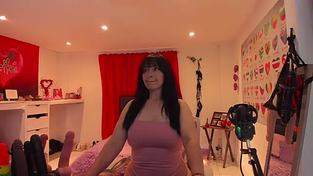 Sarah teiku online show from June 17, 7:04 pm