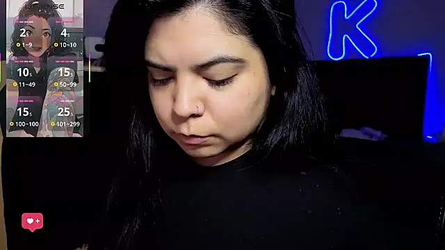 kimmiakiss22 online show from June 16, 4:02 am