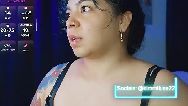 kimmiakiss22 online show from September 26, 1:03 am