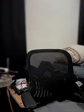 kimmiakiss22 online show from November 25, 4:47 am