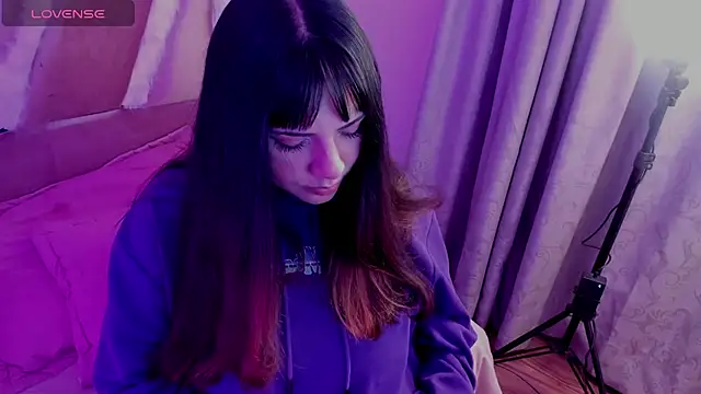 xhinata hyugax online show from March 5, 11:33 pm