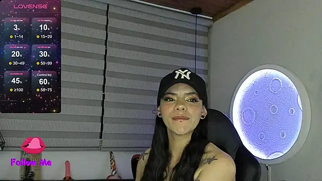 natasha logan  online show from February 22, 6:47 am