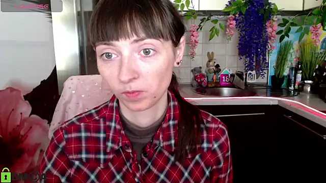 TayanaJons online show from March 18, 8:30 am