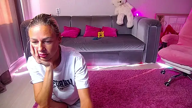 Skinny Nally online show from July 21, 1:28 am