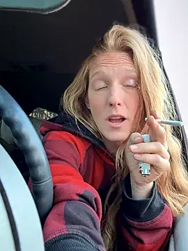 GoldenFlameGoddess online show from September 30, 2:22 pm