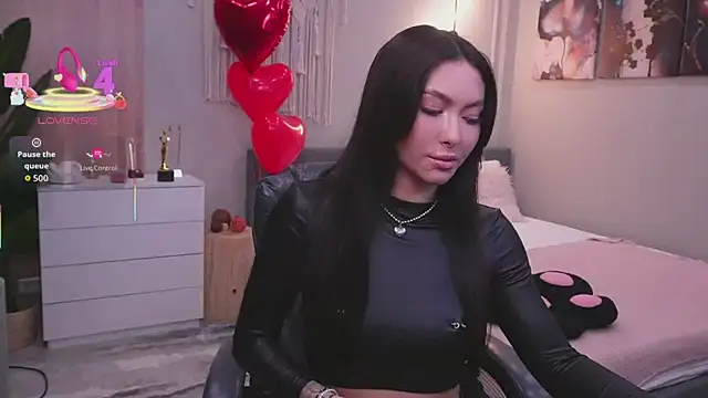 Molly Jons online show from February 20, 1:48 am