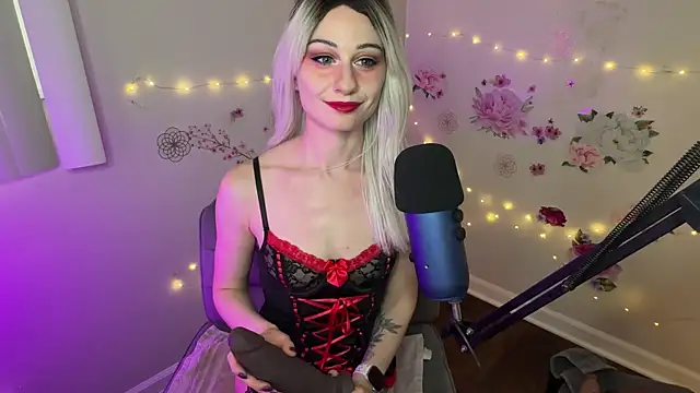 Starr1123 online show from July 20, 10:54 pm