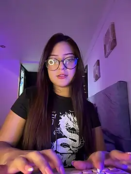 Zoe Lennoxx online show from August 1, 12:01 am