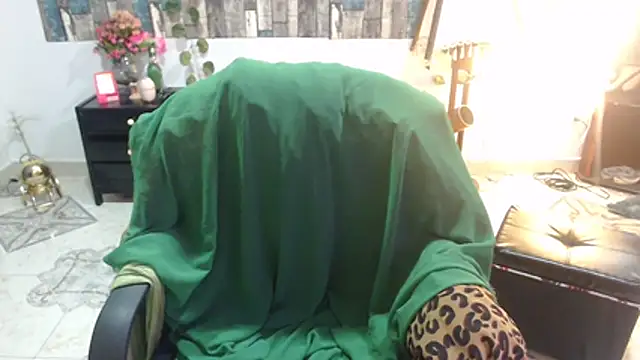 KarimaSarabe online show from November 14, 9:04 pm