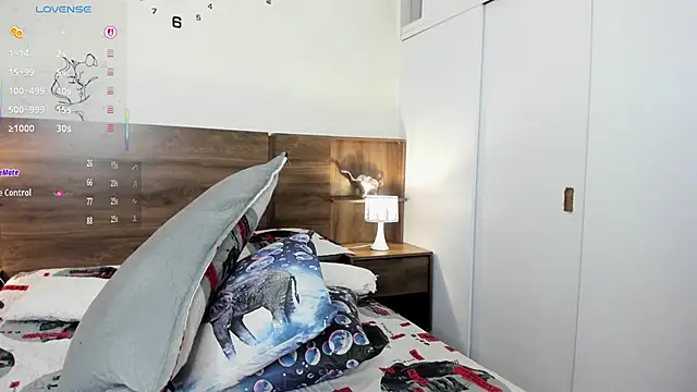 emily adams01 online show from June 11, 2:53 am