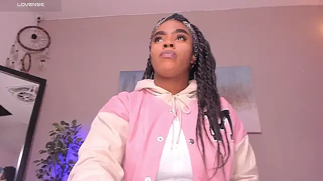 peachbrii online show from February 26, 1:21 pm