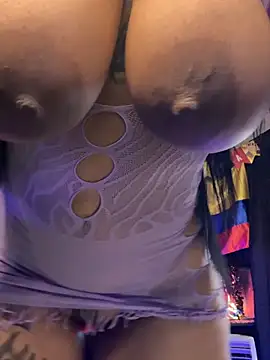 monroe 777 online show from July 11, 10:10 pm
