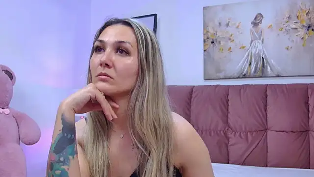 NicolLopeze online show from June 21, 3:27 pm