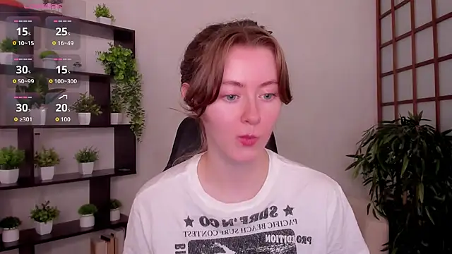 KateCuddle online show from July 20, 2:47 am