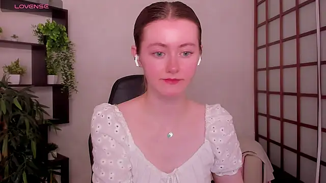 KateCuddle online show from July 2, 3:06 am