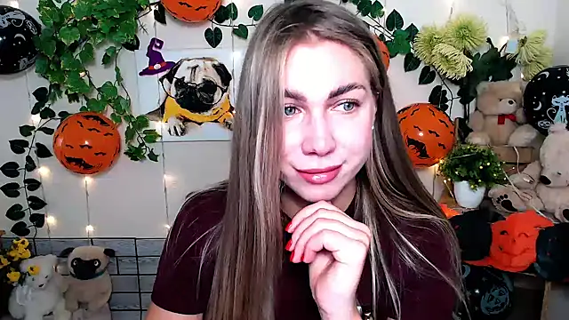 Sport Tall Doll online show from October 31, 9:13 am