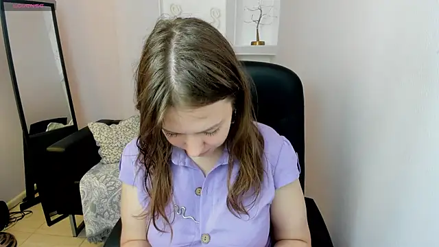 Persephoni online show from July 30, 11:33 am