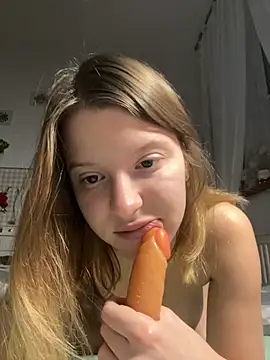 kimczii online show from January 15, 12:00 pm