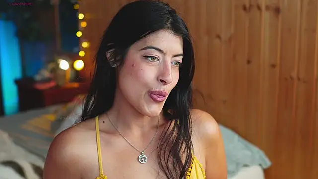 anabelcurvy online show from June 30, 2:27 pm