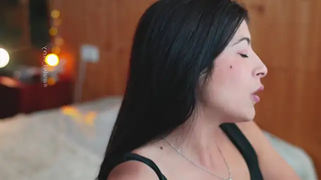 anabelcurvy online show from July 8, 1:13 pm