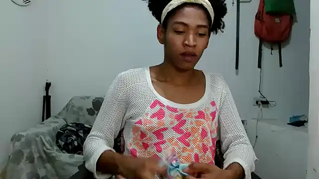 Snapshot of angelamarie1 chatting on September 11, 3:07 am angelamarie1 online show from September 11, 3:07 am