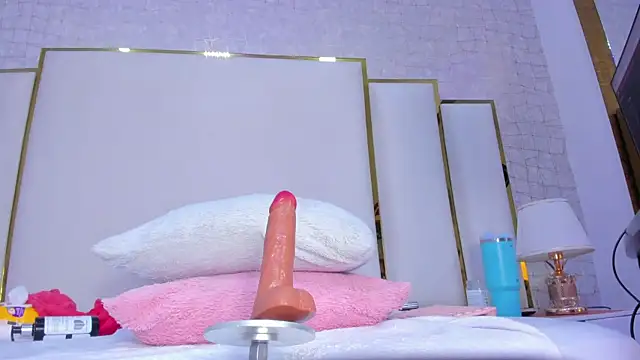 paola rodriguez online show from October 3, 1:27 pm