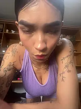 LauraAristizabal online show from July 30, 12:39 pm