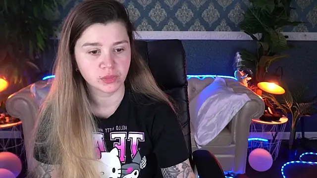 AmellyMilly online show from March 12, 1:25 pm