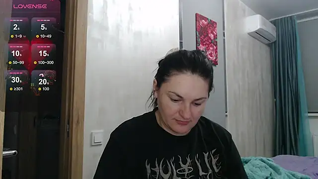 Stacy Davice online show from October 8, 9:08 pm