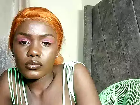 HarlotyQueen online show from November 3, 11:42 pm