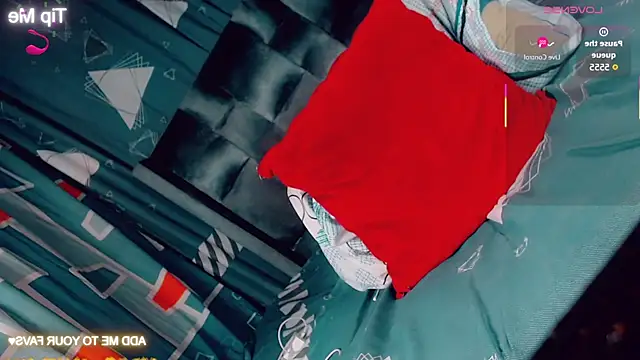 CharlotteBigCock online show from May 2, 2:31 pm