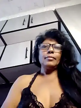 MsAttitude online show from June 18, 8:05 am