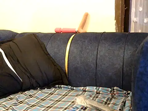 divineass 1 online show from July 17, 5:05 pm