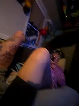 hotnicz10 online show from February 3, 4:10 am