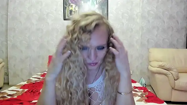 TrueFoxyyy online show from February 14, 8:11 pm