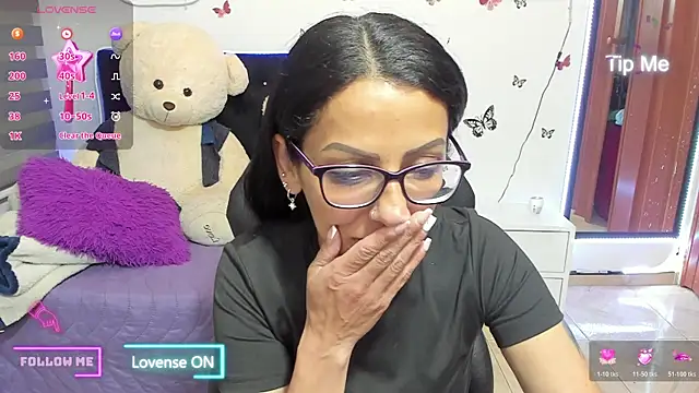 alma blue online show from November 25, 10:32 pm