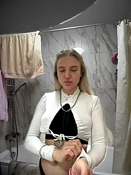 pinkstar  online show from October 9, 6:23 pm