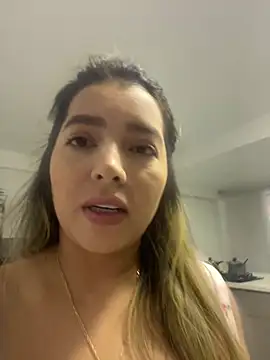 sofihill01 online show from July 27, 9:56 pm