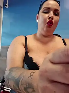GeorgiaLerox online show from July 28, 1:43 pm