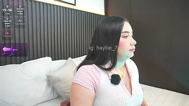 haylie  online show from June 14, 6:25 am