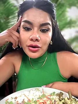 Insane Issa online show from December 20, 7:07 pm