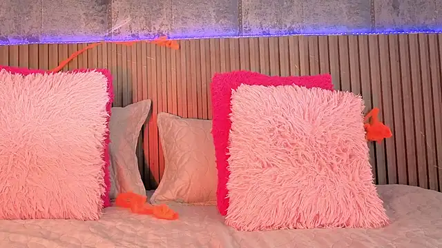 MishaKinki online show from October 27, 7:08 pm