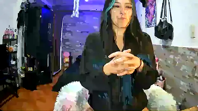 AngelaQueen  online show from July 19, 6:10 pm