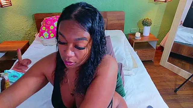 dannaahbrown online show from May 6, 10:14 pm