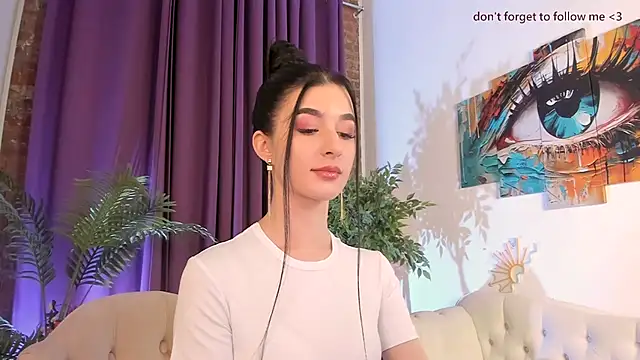 LauraCoy online show from June 3, 9:31 pm